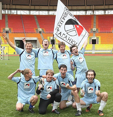 Футбольная команда театра «Содружество актеров Таганки» стала чемпионом турнира фестиваля «Черешневый лес» 2012.