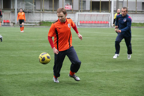 Артём Загумённов, как лечить разрыв передней крестообразной связки, травмы в любительском футболе